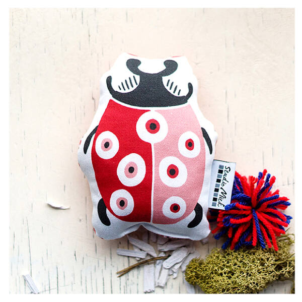 Doucou Coccinelle red soft toy